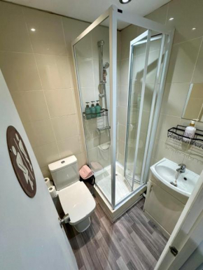 Angel Studio in Central London Zone 1